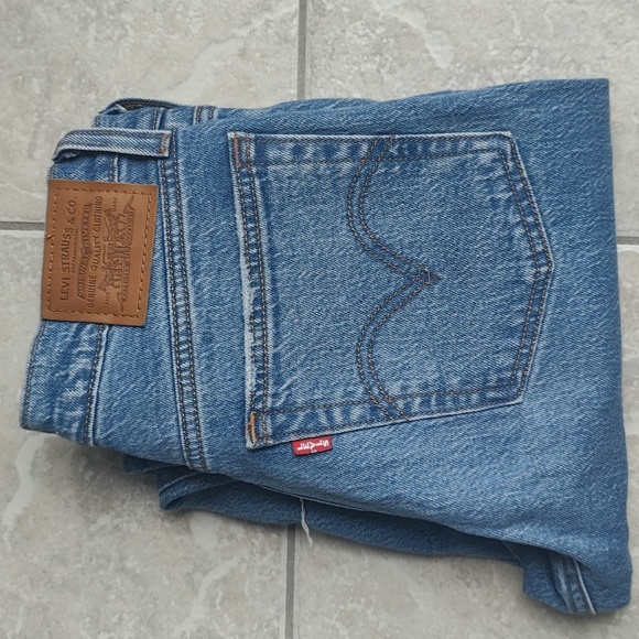 Levis wedgie size 26 - Picture 4 of 5